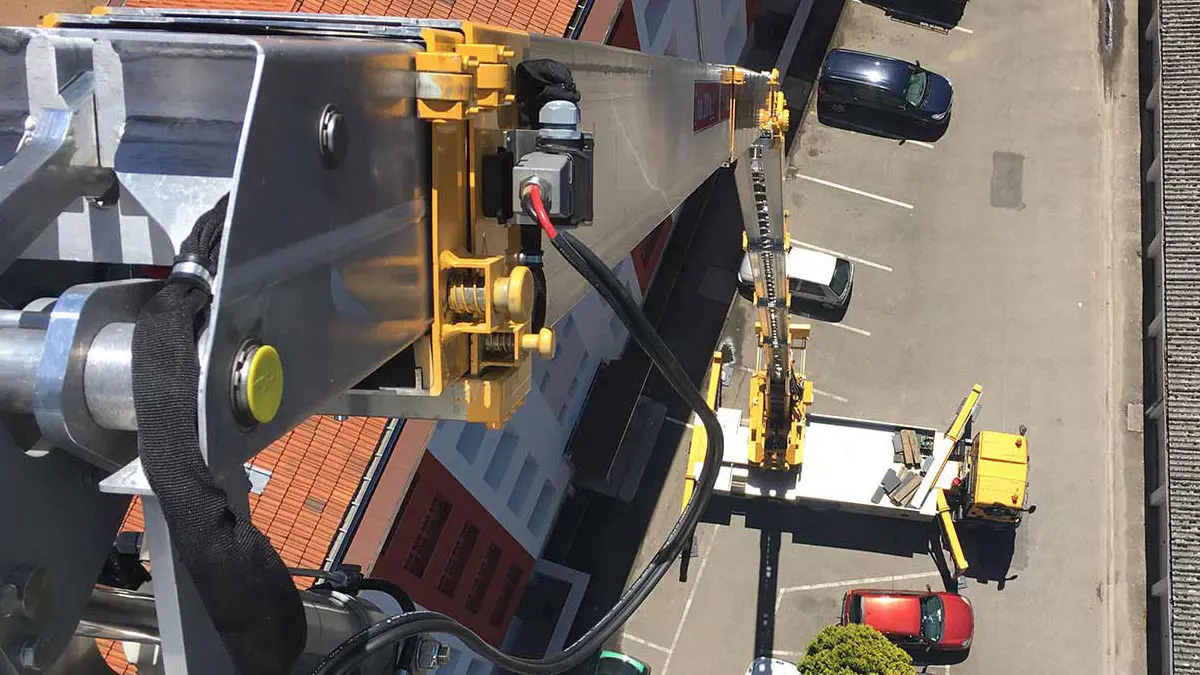 Location grue chantier Essence Ciel
